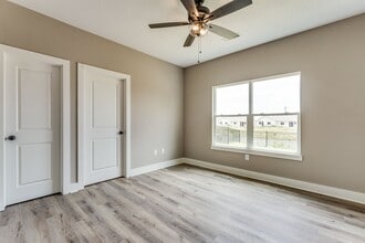 1042 Long Path Ct in Goddard, KS - Building Photo - Building Photo