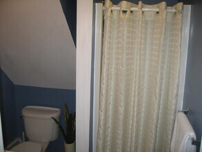 30 Young St, Unit Apt #1 in Newport, RI - Building Photo - Building Photo