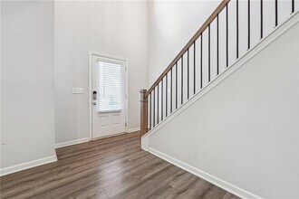 604 Clark Lake Estates Dr in Grayson, GA - Building Photo - Building Photo