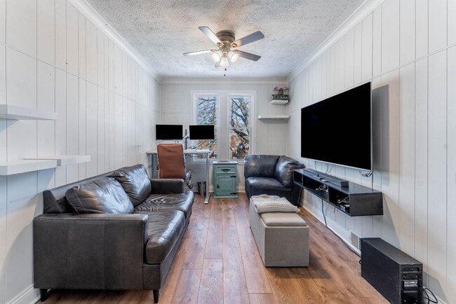 6337 W Patterson Ave, Unit 6337 W Patterson Ave #2 in Chicago, IL - Building Photo - Building Photo