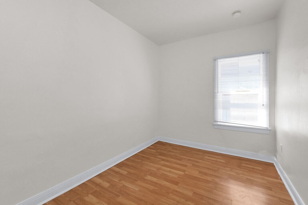 2340 Eccles Ave in Ogden, UT - Building Photo