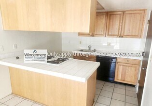 6615-6615 Gold Run Ave in Sacramento, CA - Building Photo - Building Photo