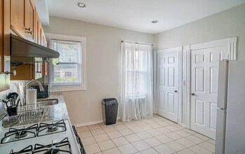 6 Haskell St, Unit 0 in Boston, MA - Foto de edificio - Building Photo