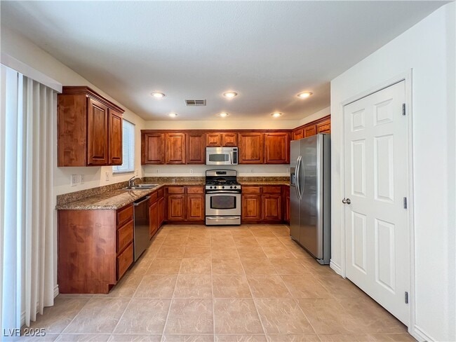 1995 Sundown Canyon Dr