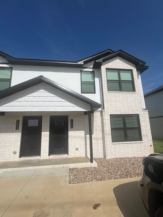 1545 Northridge Dr in Van Buren, AR - Building Photo