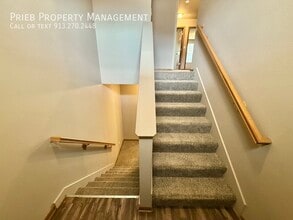 878 S Woodson Ct in Gardner, KS - Building Photo - Building Photo