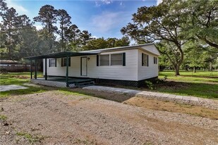 59441 Pineridge Rd in Lacombe, LA - Building Photo