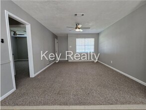 2412 Greenway Dr in Alexandria, LA - Building Photo - Building Photo