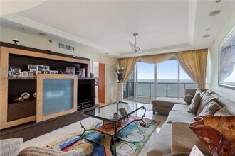 18911 Collins Ave, Unit 1906 in Sunny Isles Beach, FL - Building Photo - Building Photo