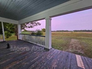 2454 TX-34 in Honey Grove, TX - Foto de edificio - Building Photo