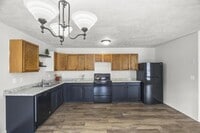 1616 Colleton Ave SE photo'