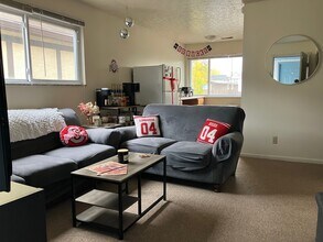 110 W Norwich Ave, Unit 1B in Columbus, OH - Building Photo - Building Photo