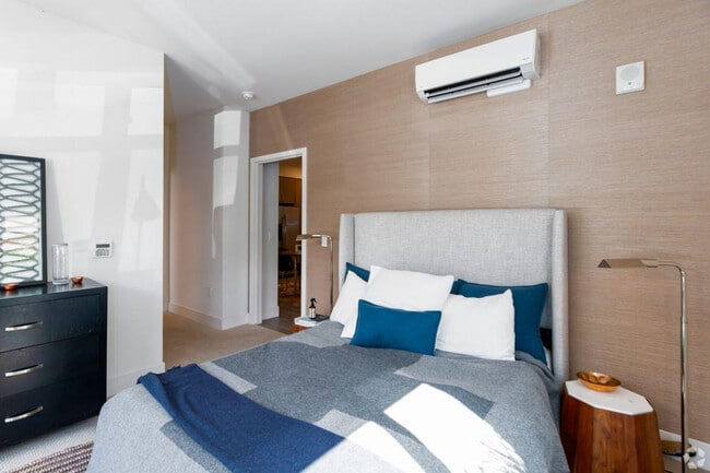 3645 Haven Ave in Menlo Park, CA - Building Photo - Building Photo