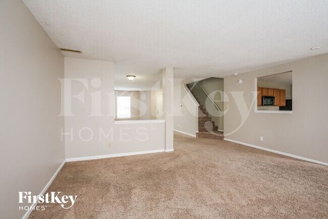 9127 Stones Bluff Ln
