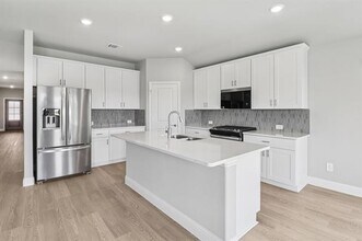 2100 Gustavus Dr in Sherman, TX - Building Photo - Building Photo