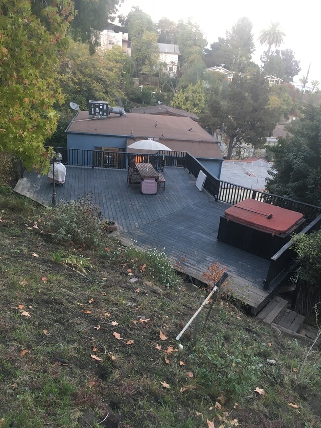 2257 Fair Oak View Ter in Los Angeles, CA - Building Photo - Building Photo