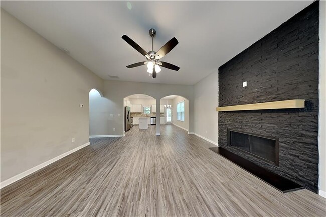 288 Stable View Loop in Dallas, GA - Building Photo - Building Photo