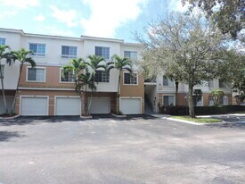 7305 Myrtlewood Cir W, Unit 7305 in Palm Beach Gardens, FL - Building Photo