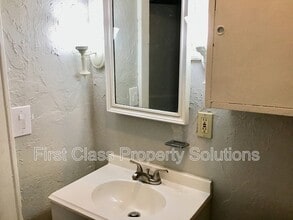 3125 NW 14th St in Oklahoma City, OK - Building Photo - Building Photo