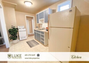 410 W 12th St in Sioux Falls, SD - Building Photo - Building Photo