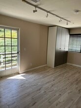 21611 Wahoo Trl, Unit Second floor in Chatsworth, CA - Building Photo - Building Photo