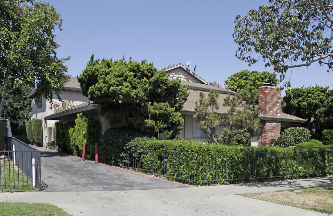 15581 Boleyn Cir in Tustin, CA - Building Photo