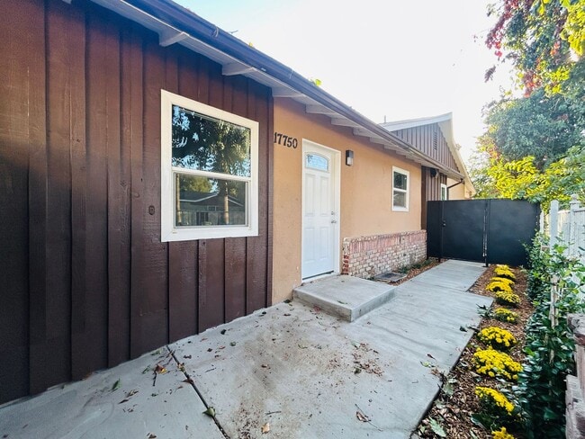 property at 7358 Balcom Ave