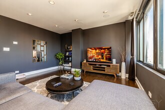 2754 N Hampden Ct in Chicago, IL - Foto de edificio - Building Photo