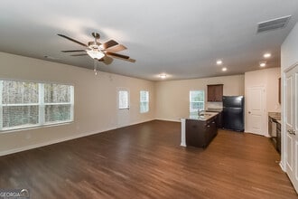 224 Augusta Woods Dr in Villa Rica, GA - Building Photo - Building Photo