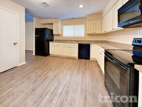 19638 Southaven Dr in Houston, TX - Building Photo - Building Photo