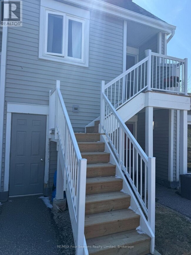 55 Trott Blvd in Collingwood, ON - Building Photo - Building Photo