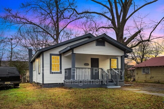 property at 1228 19th Pl SW