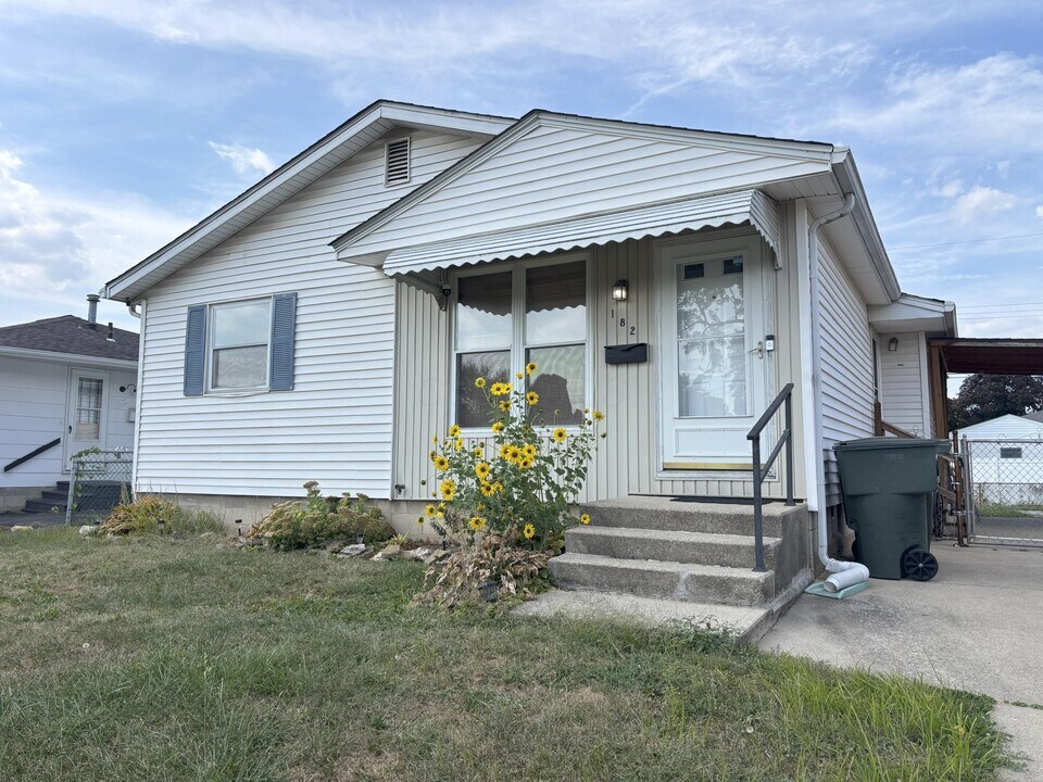 182 Calahan Rd in Columbus, OH - Building Photo