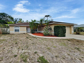 4017 Ponea Dr in Sarasota, FL - Building Photo - Building Photo