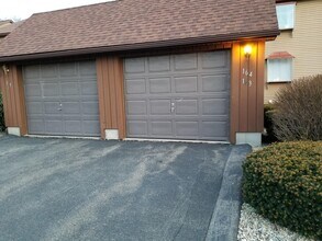 163 Pine Grove Dr in South Hadley, MA - Building Photo - Building Photo