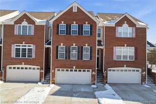 513 Cherry Orchard Rd in Canton Township, MI - Building Photo