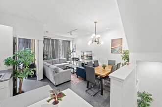 160 E Berkeley St, Unit ID1343270P in Boston, MA - Foto de edificio - Building Photo