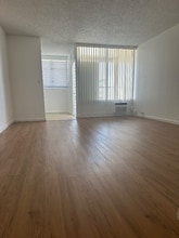 747 Amana St in Honolulu, HI - Building Photo - Building Photo