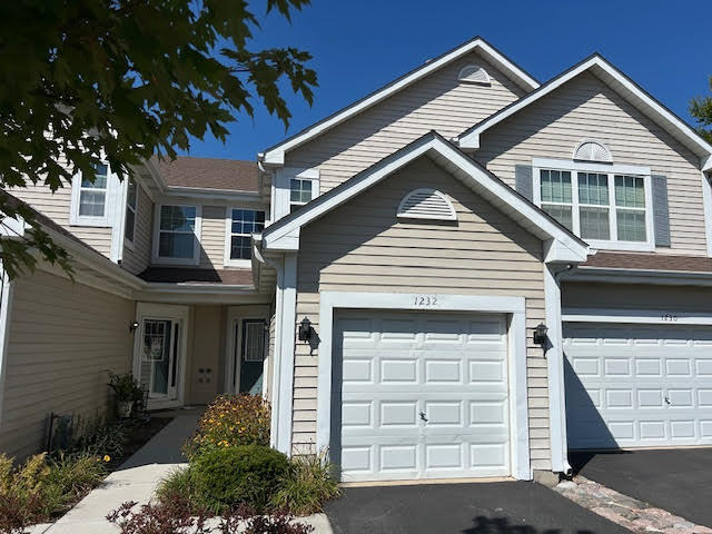 1232 S Candlestick Way in Waukegan, IL - Building Photo