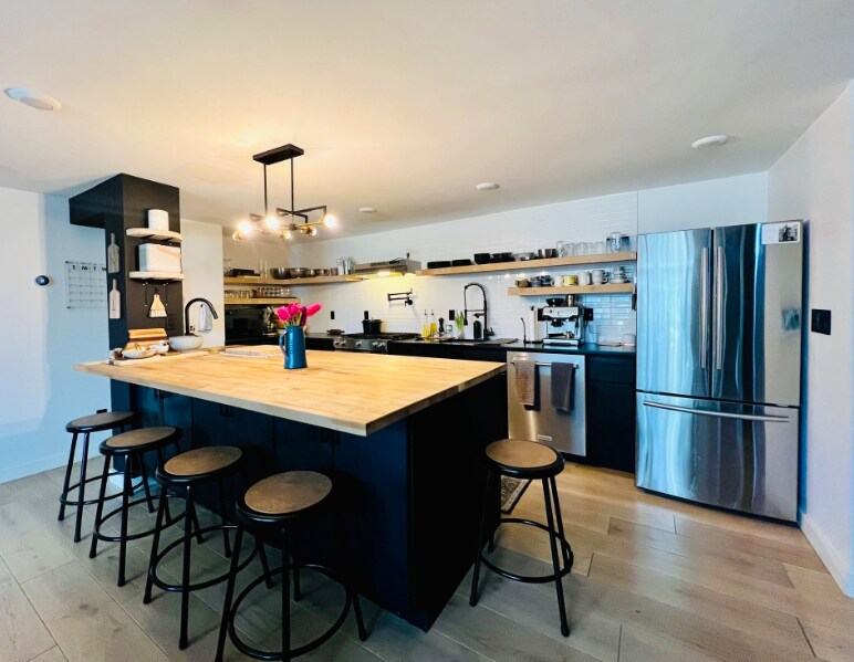 24 Maple Ave, Unit 2 in Cambridge, MA - Building Photo