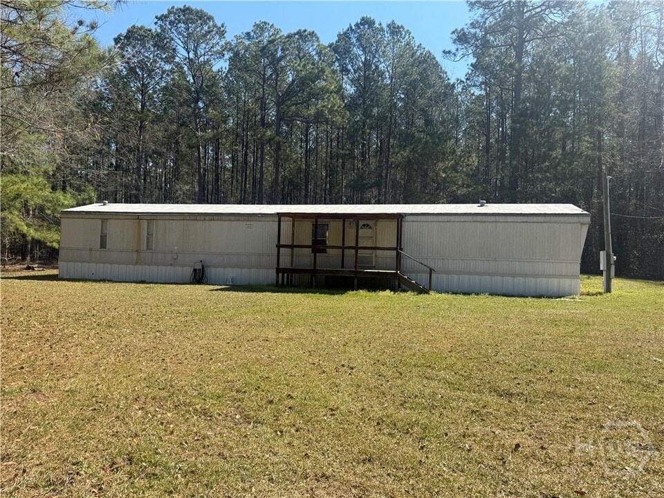 844 Log Landing Rd in Springfield, GA - Building Photo