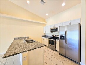 904 Nelson Rd N in Cape Coral, FL - Building Photo - Building Photo