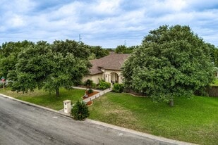 100 Timber Rock Dr in Del Rio, TX - Building Photo