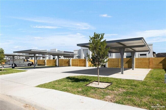 18 Monaco Dr in San Juan, TX - Building Photo - Building Photo