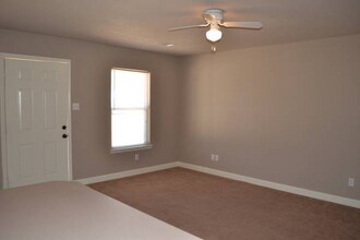 2151 Hamilton St in Jacksonville, AR - Foto de edificio - Building Photo