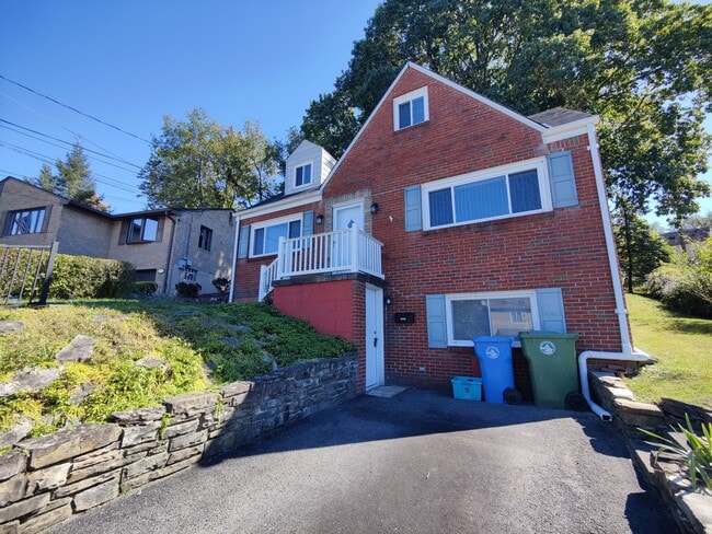 property at 1427 Orr Dr