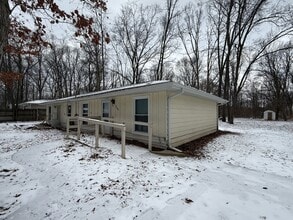 6140 Scotch Blue Dr in Jackson, MI - Building Photo - Building Photo