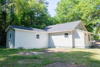 531 Ira St in Fayetteville, NC - Building Photo - Building Photo