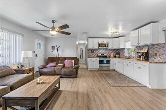 4618 SE 2nd Pl in Gainesville, FL - Building Photo - Building Photo