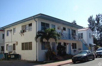 Casa Meridian in Miami Beach, FL - Building Photo - Building Photo